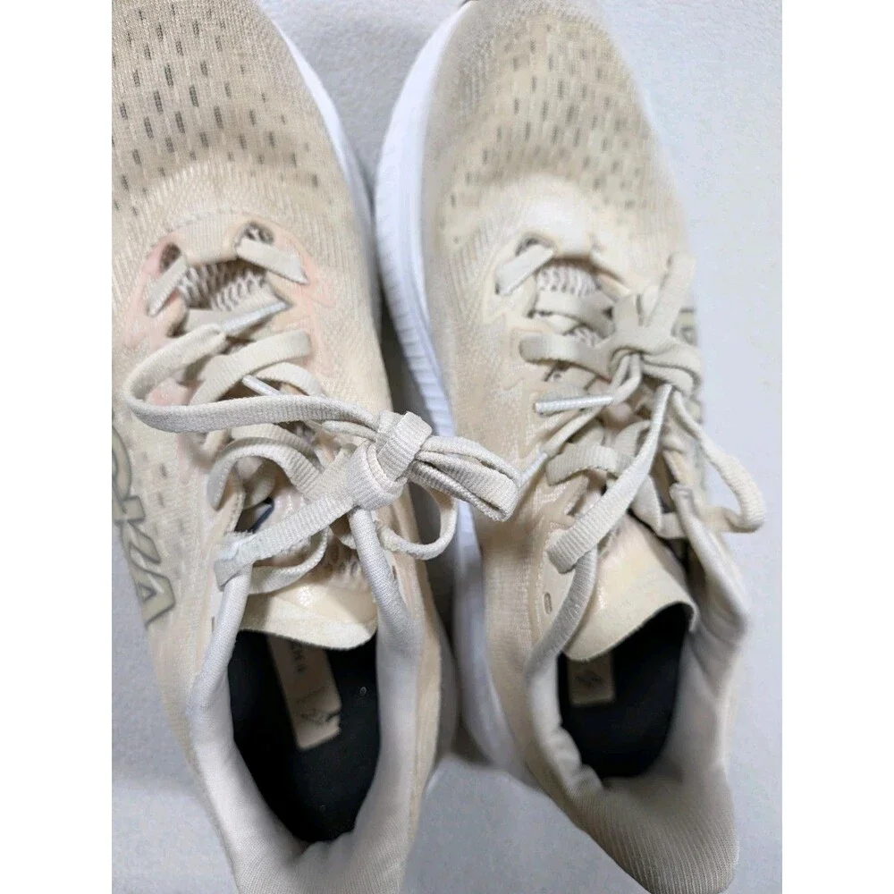 HOKA ONE Mach 6 Running Shoes Eggnog Vanilla Beige Size 7B Women's Athletic